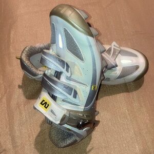 🏷Magic Ergo Fit 20 Women Hook and Loop White Cyclist Shoes Size 9.5